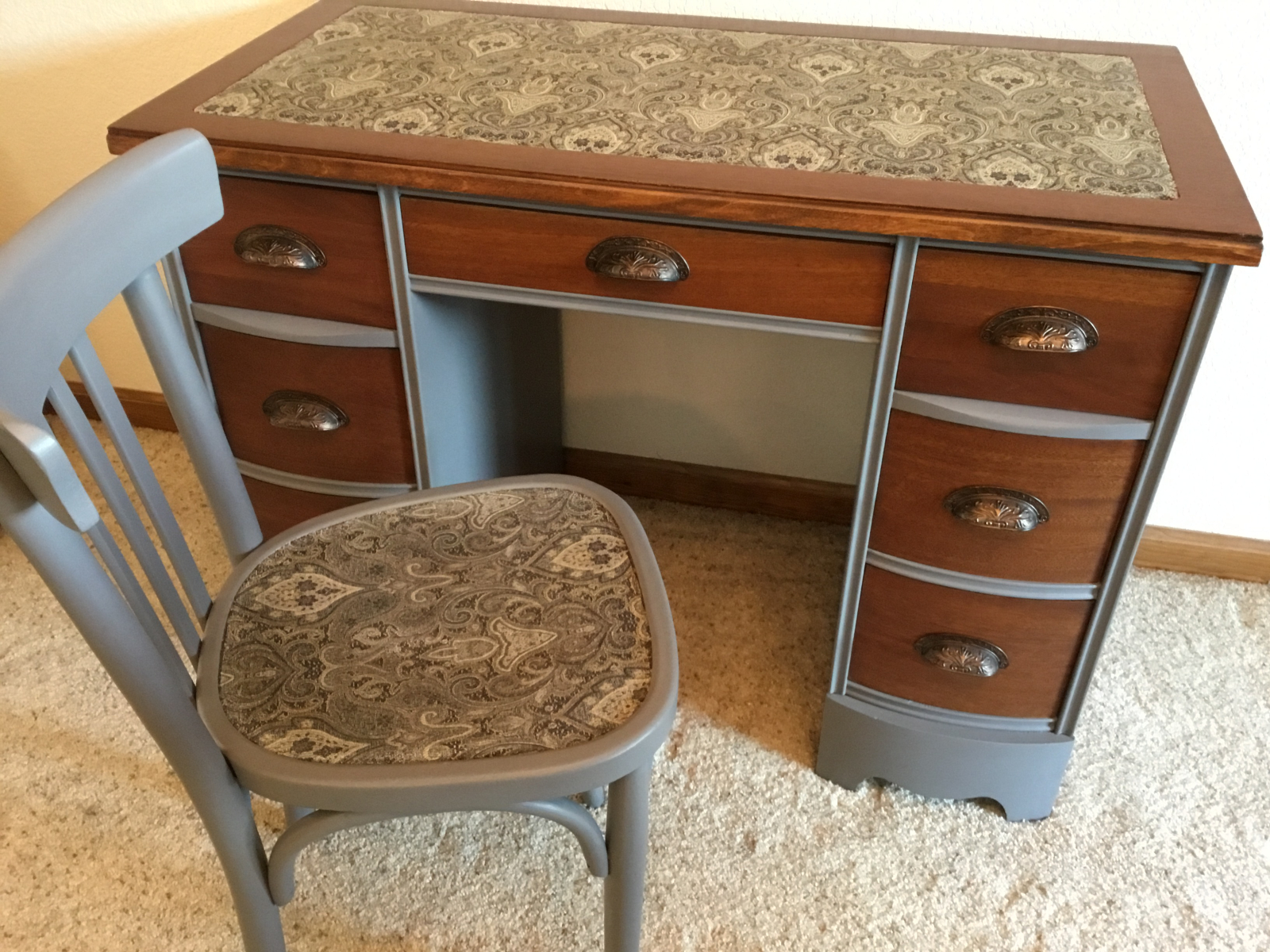 Grandma’s Desk