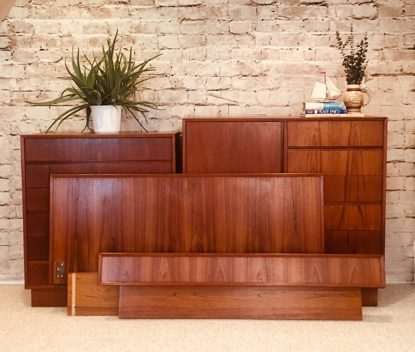 Mid-Century Bedroom Set