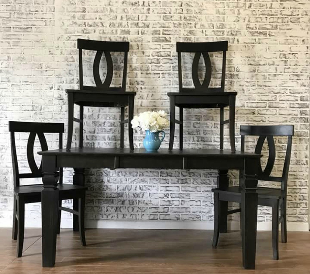 Parawood table.