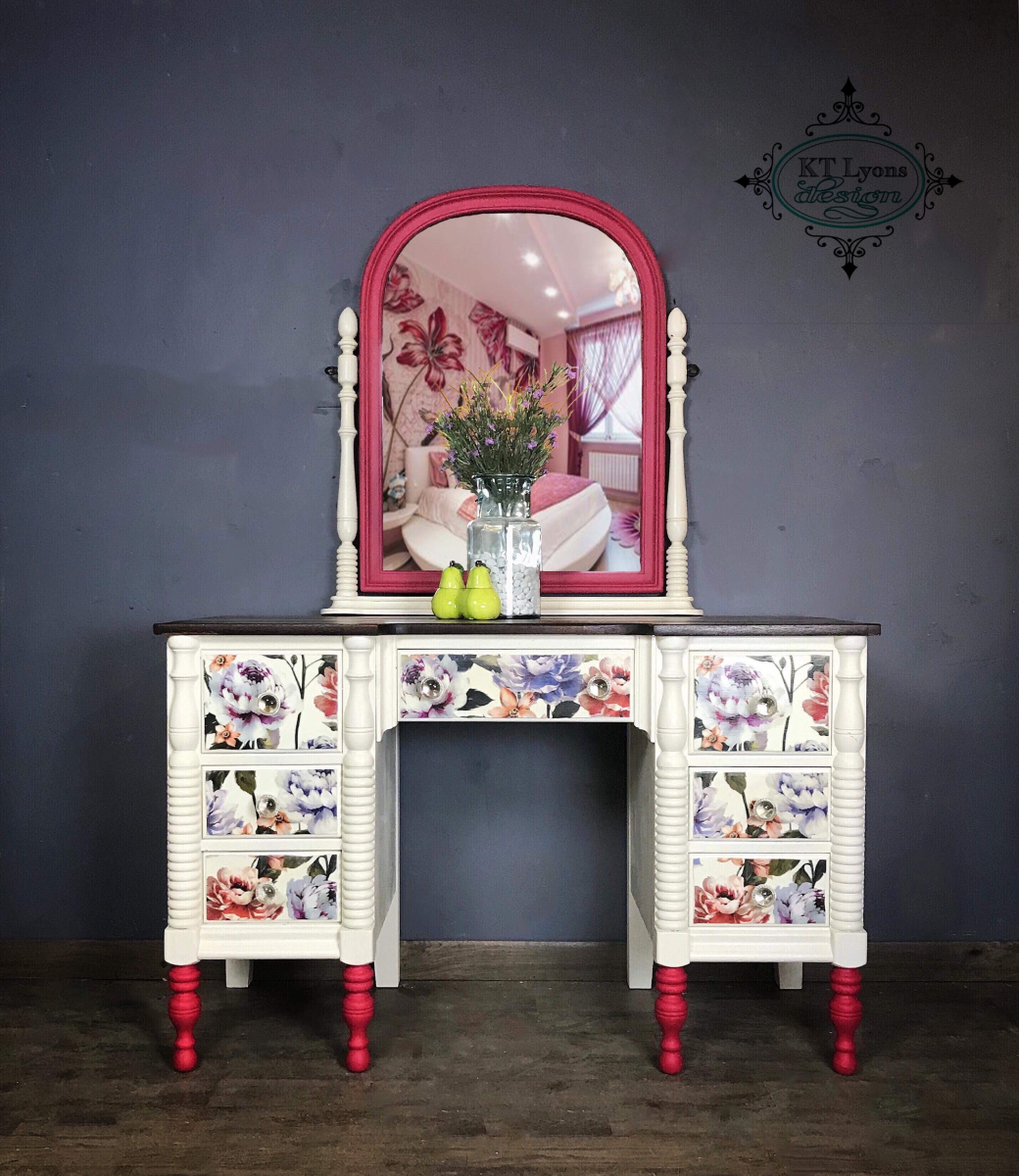 Pretty in pink Vanity