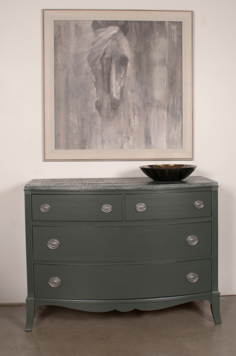 Slate gray chest with Crocodile Top