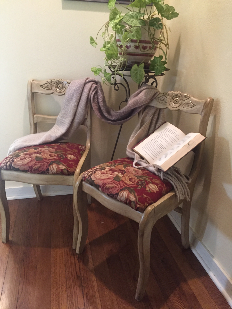 Pair of comfy chairs