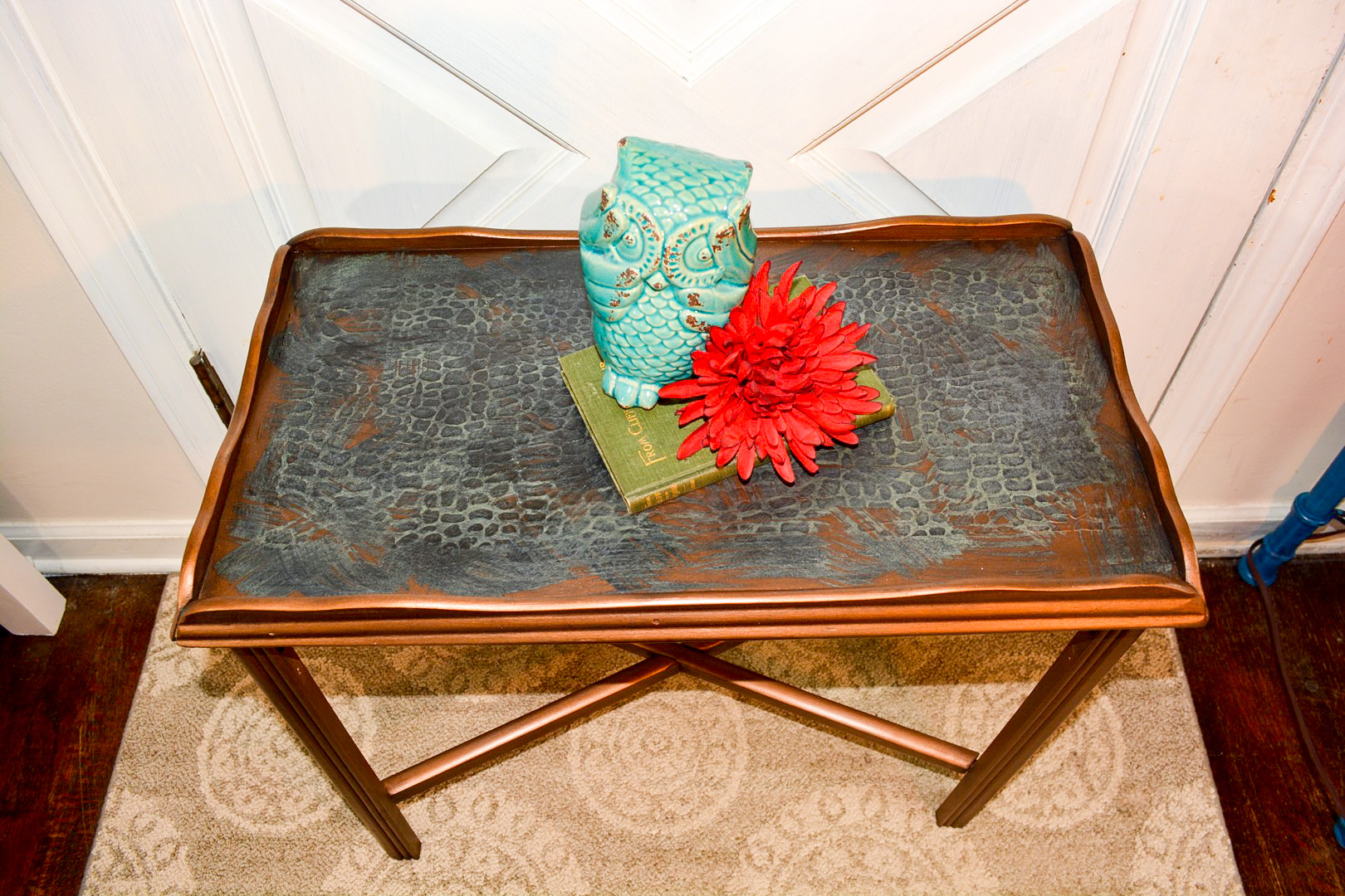Alligator Side Table
