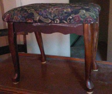 Vanity Chair Before