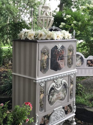 Dresser side