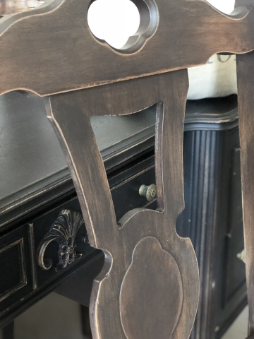 Reigh Count Chair
