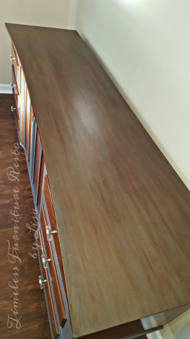 MultiDimensional top stained with custom mix of colors