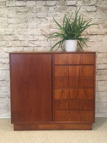 Mid-Century Bedroom Set
