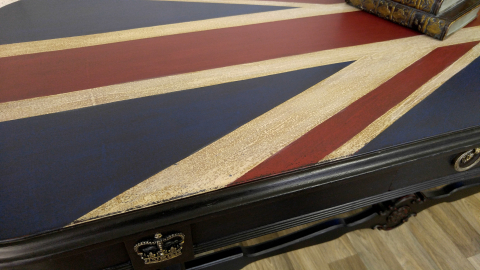 Royal Crown and Table Top detail
