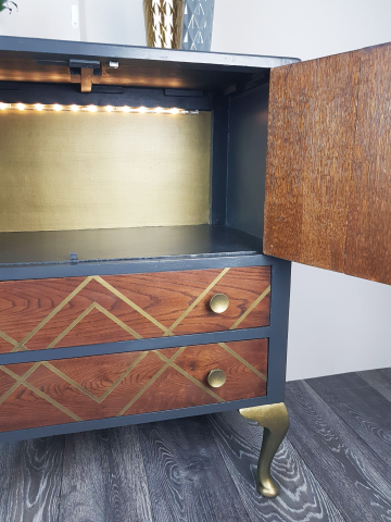 Drinks cabinet