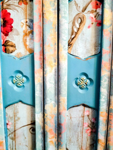 Door close up