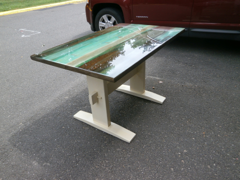 Getting ready to put the table in my SUV to deliver to Andrea & MacDaniel.