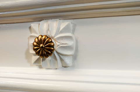 Knob and drawer detail