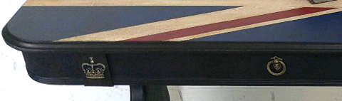 Crown and Hardware detail