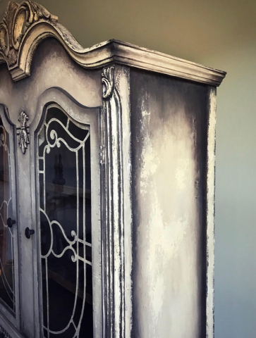 Romantic Jacobean Hutch