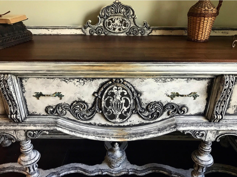 Old World Distressed Urn Buffet